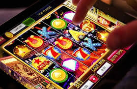 Exploring the Thrills of Casino Royale Exploring the Thrills of Casino Royale